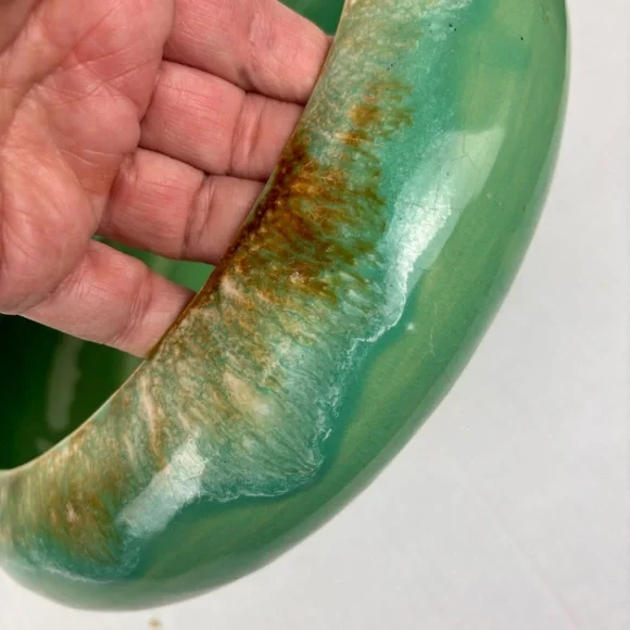 VTG round shallow planter by R. Ransbottom Pottery/Roseville OH-green drip glaze - Picture 8 of 11